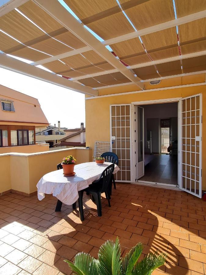 Attico Con Terrazzo Relax Apartment Ladispoli Exterior photo